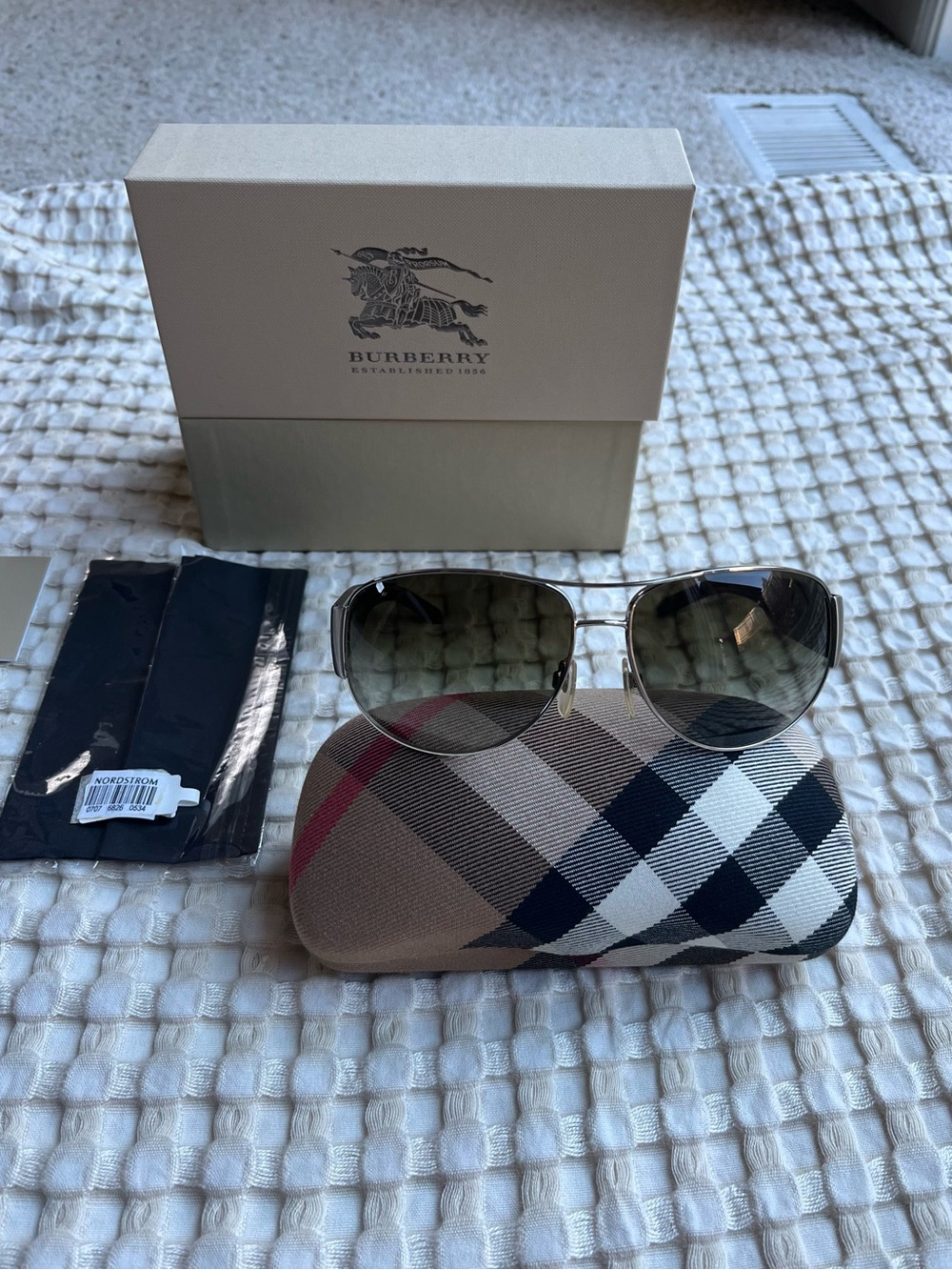 Men’s Burberry B3020M Aviator Sunglasses Signature Plaid